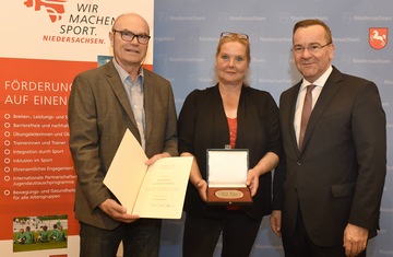 Verein: Sport-Club Steinhude e. V. Spartenleiter Fußball Herr Schameitke, Stellvertreterin Frau Schünemann