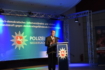 Veranstaltung: Polizeischutz für die Demokratie