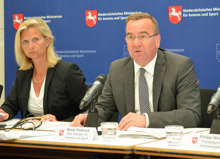 Minister Pistorius und Verfassungsschutzpräsidentin Brandenburger