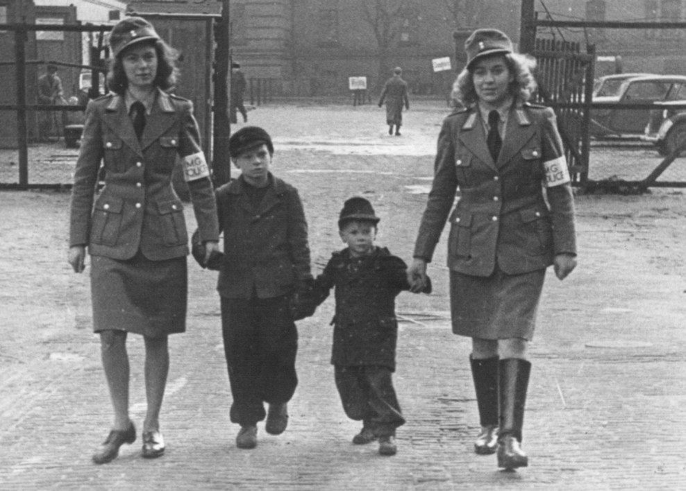 Weibliche Schutzpolizei in Oldenburg 1945